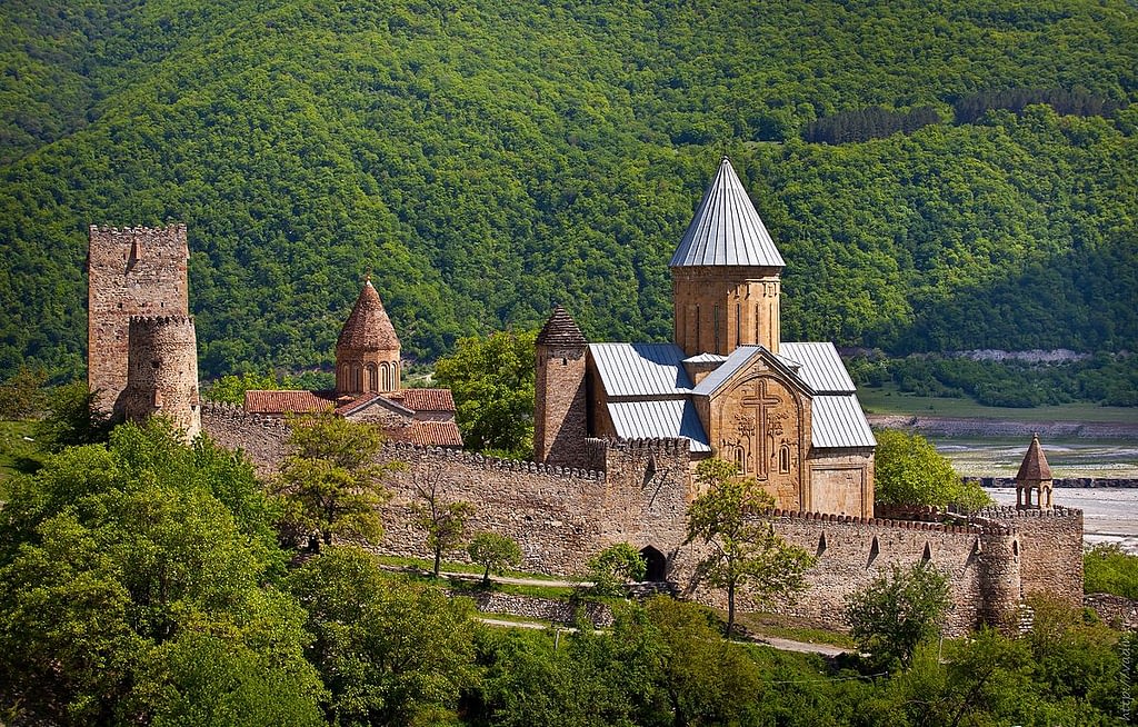 Georgian_Fortress_Ananuri